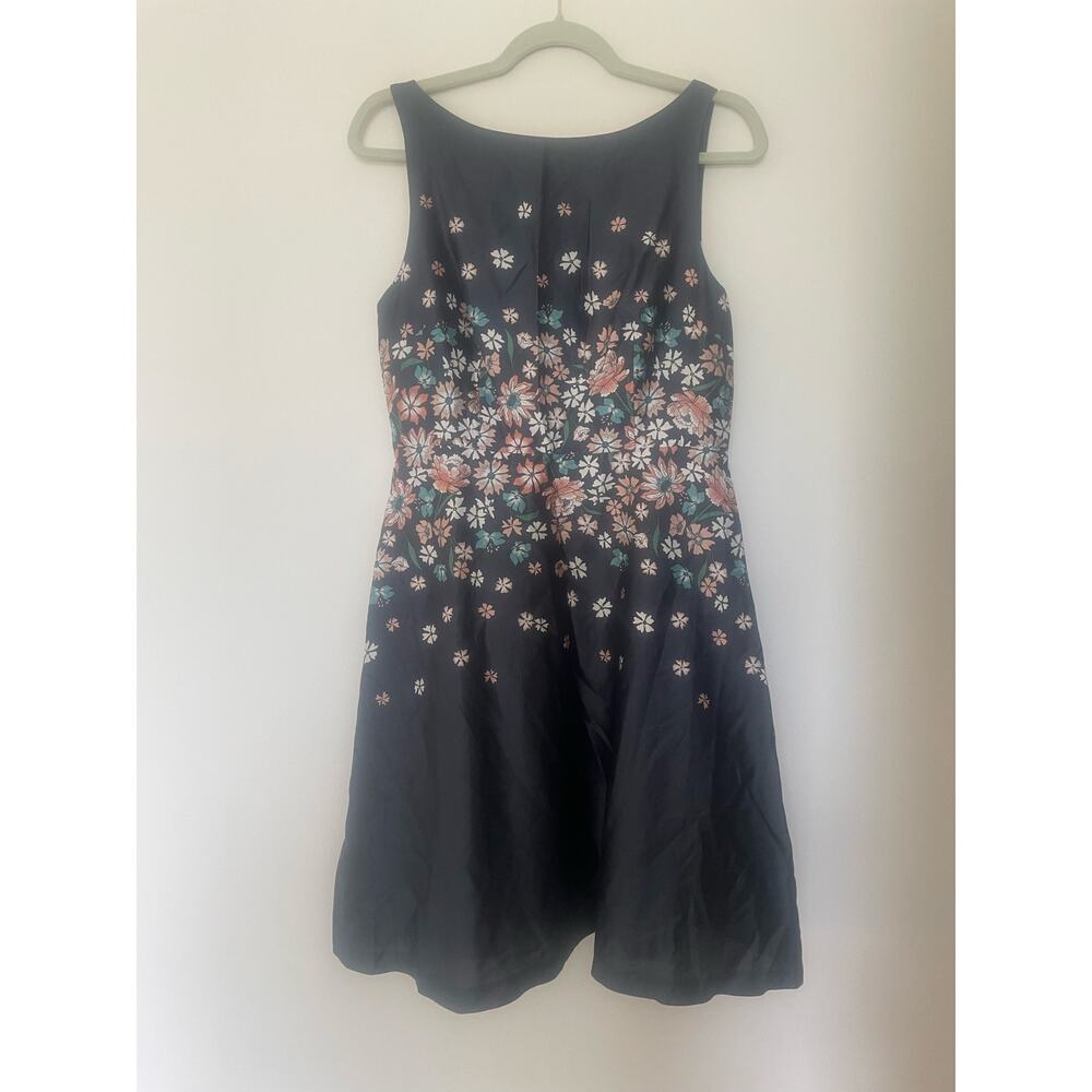 NWT LOFT Outlet Navy Floral Border Print Fit & Flare Dress Sz 4